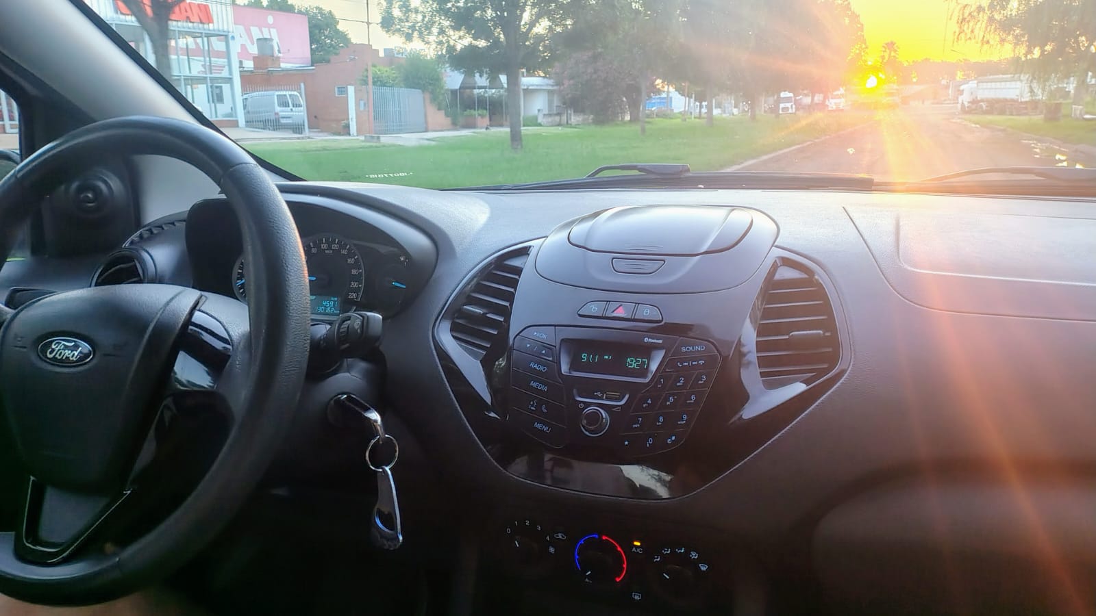 FORD KA 1.5N S M/T 2018 4 Ptas - Image 3