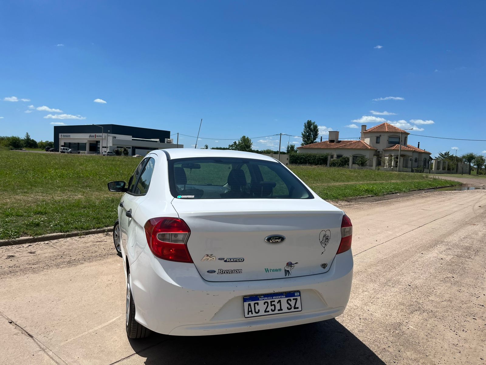 FORD KA 1.5N S M/T 2018 4 Ptas - Image 2