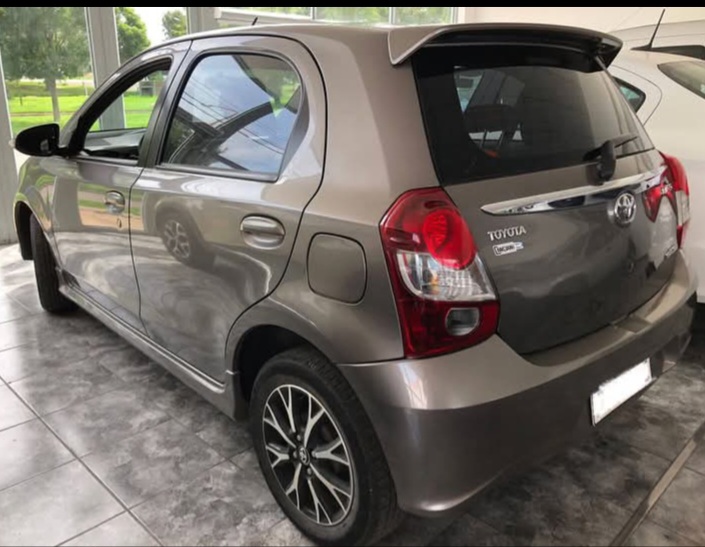 TOYOTA ETIOS XLS 1.5 A/T 5P 2019 - Image 4